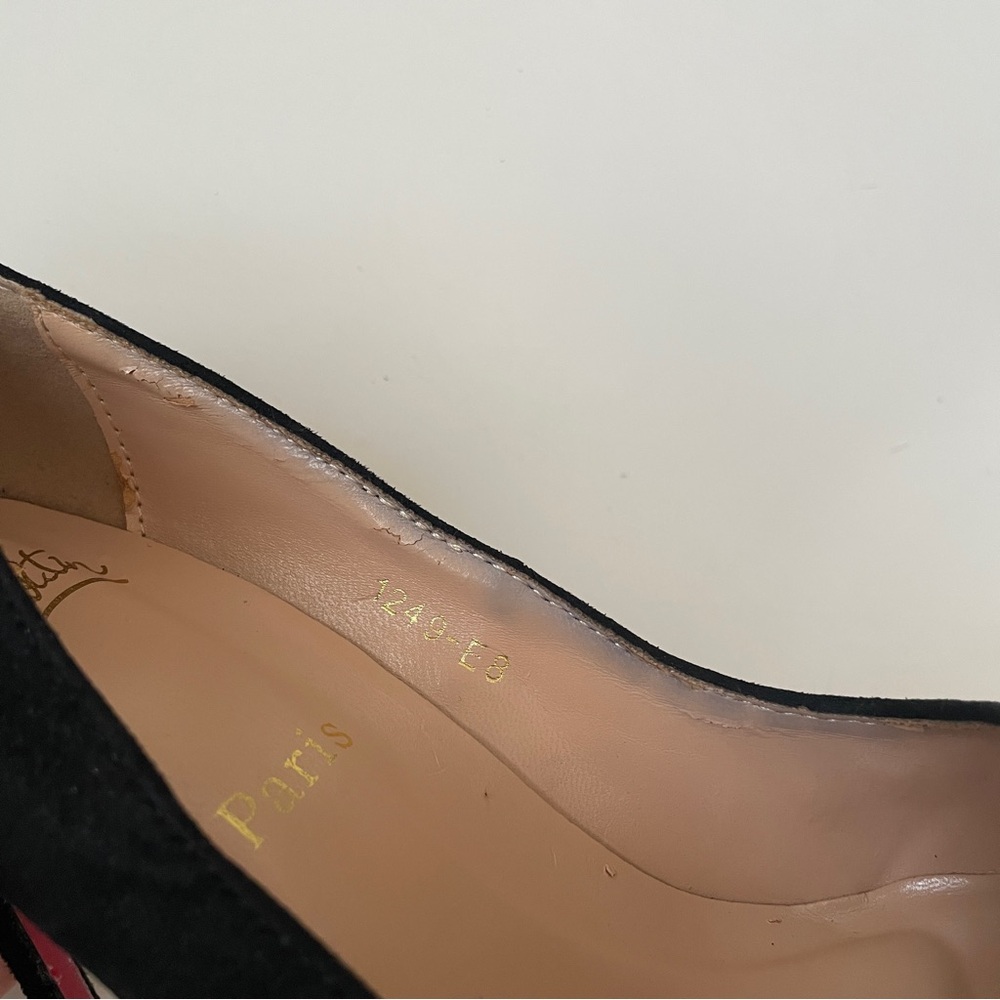 MORE PHOTOS 👠 Christian Louboutin Black Suede Embellished Pump - Size 35 - Picture 5 of 12